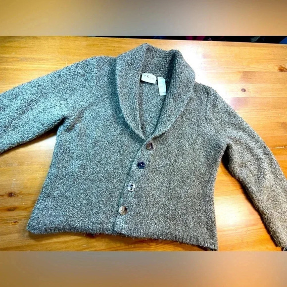 Sweaters - Cardigan, Wool blend, Brownish. Warm,  Wooden Buttons.